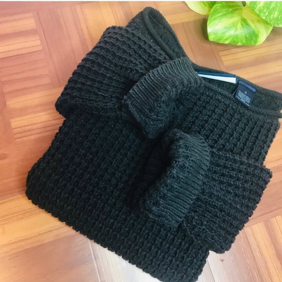 Vintage Sweaters - vtg vsco Crop Waffle Knit Black Boat Neck Sweater